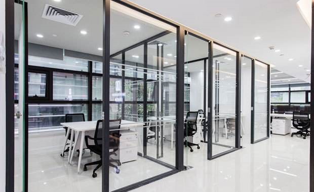 辦公室玻璃隔斷